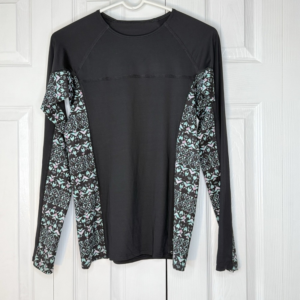 Patagonia Rashguard‎ Top Women Size Medium Black/Green Pink Long Sleeve Nylon